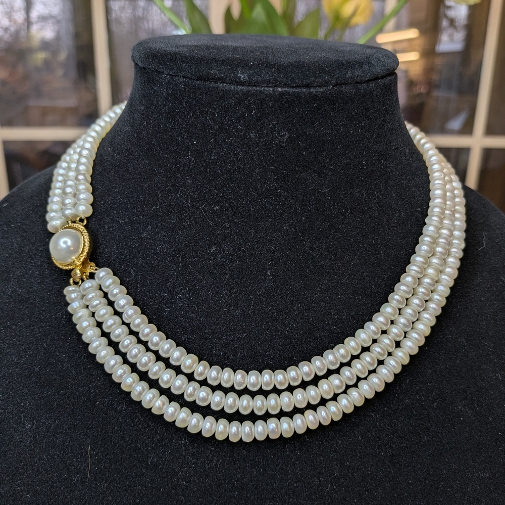 Elegant Triple Strand Mullosk Pearl Necklace with Goldtone Clasp